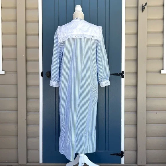 Vintage Saybury Blue Striped Nightgown Women's Size Large - Picture 3 of 8
